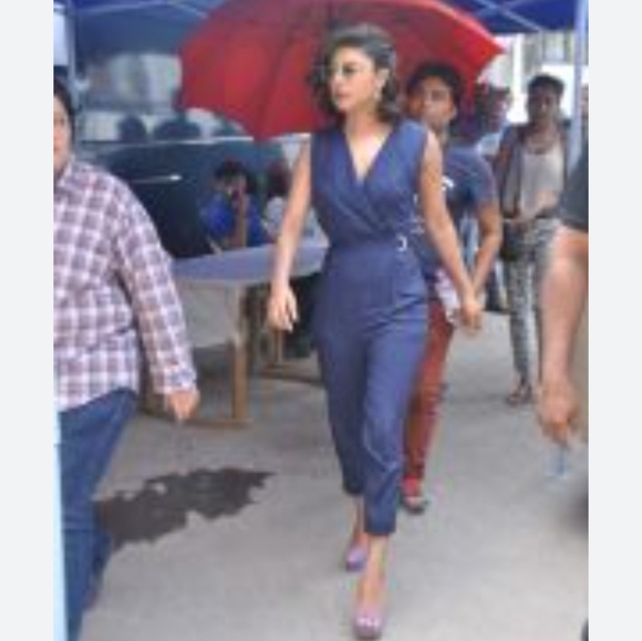 BCBG JUMPSUIT - Picture 3 of 13